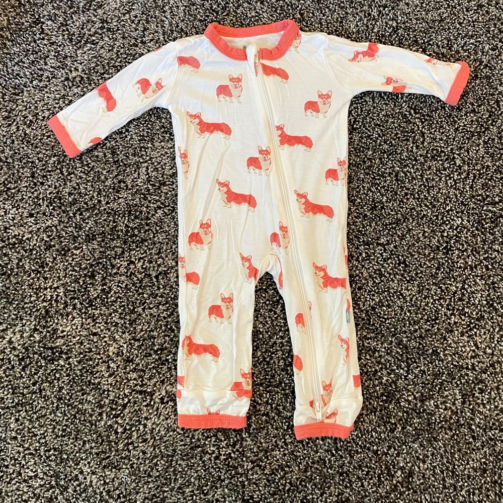 Kyte Baby zipper corgi one piece newborn